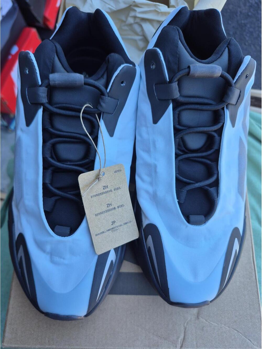 Adidas Yeezy Boost 700 MNVN Blue Tint Men's Size 4 New